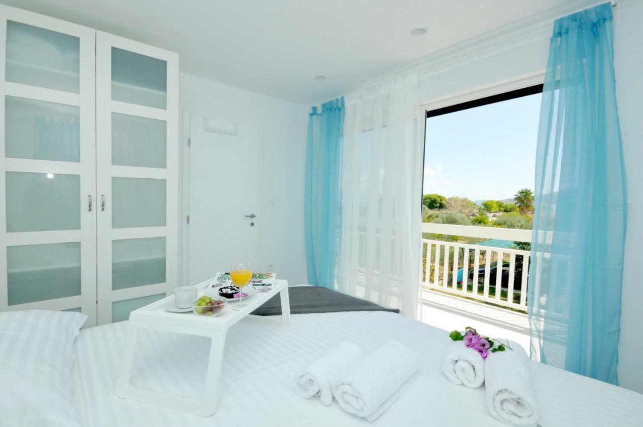 Apartmani Olive Trogir Exterior foto