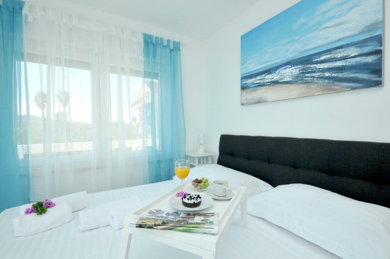 Apartmani Olive Trogir Exterior foto