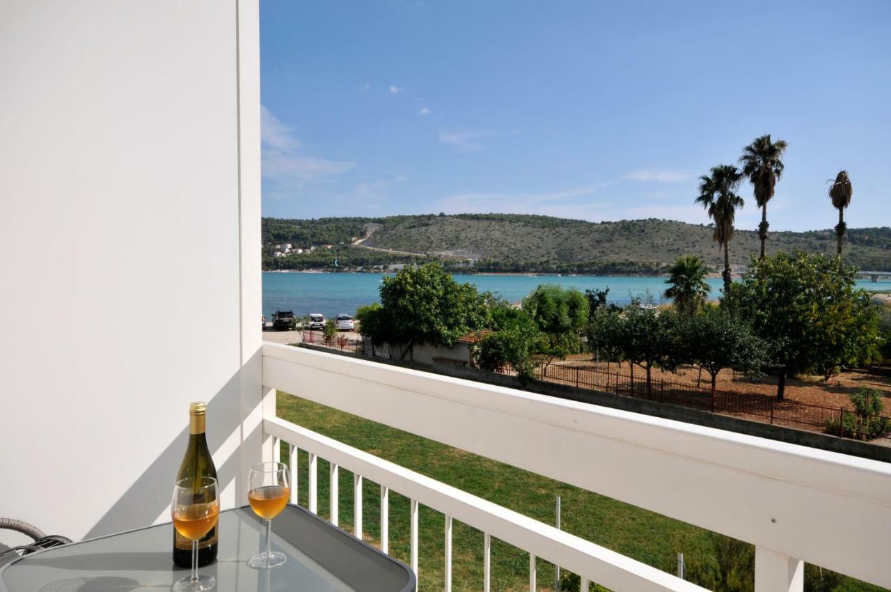 Apartmani Olive Trogir Exterior foto